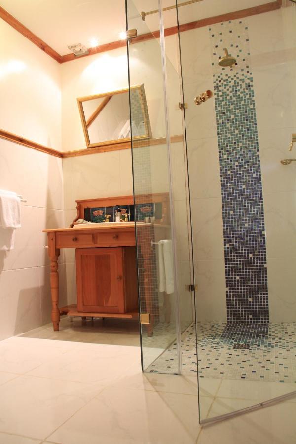 Evergreen Lodge Stellenbosch Bilik gambar